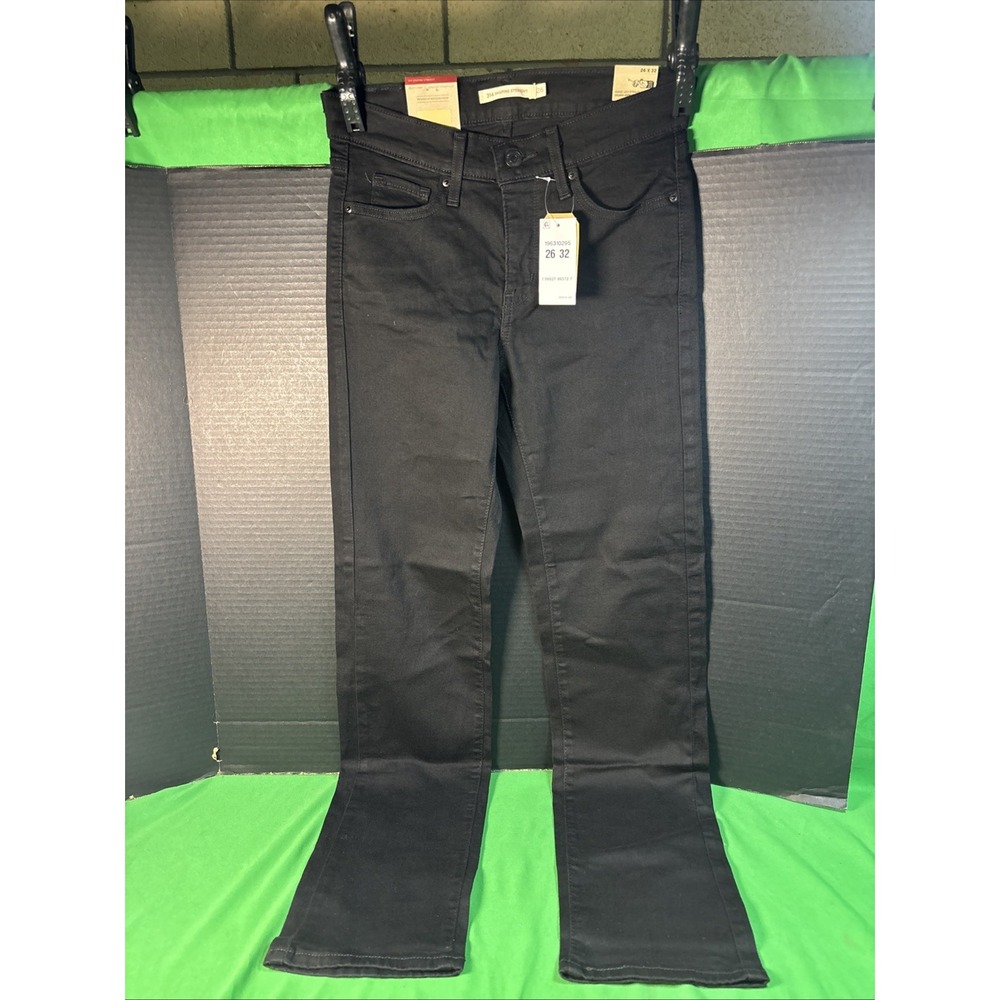 NWT Levi's Women's Denim 314 Shaping Straight Jean Size 26 x 32 Black